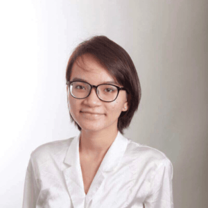 Cô Đinh Thủy Tiên