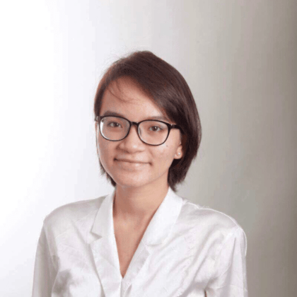 Cô Đinh Thủy Tiên