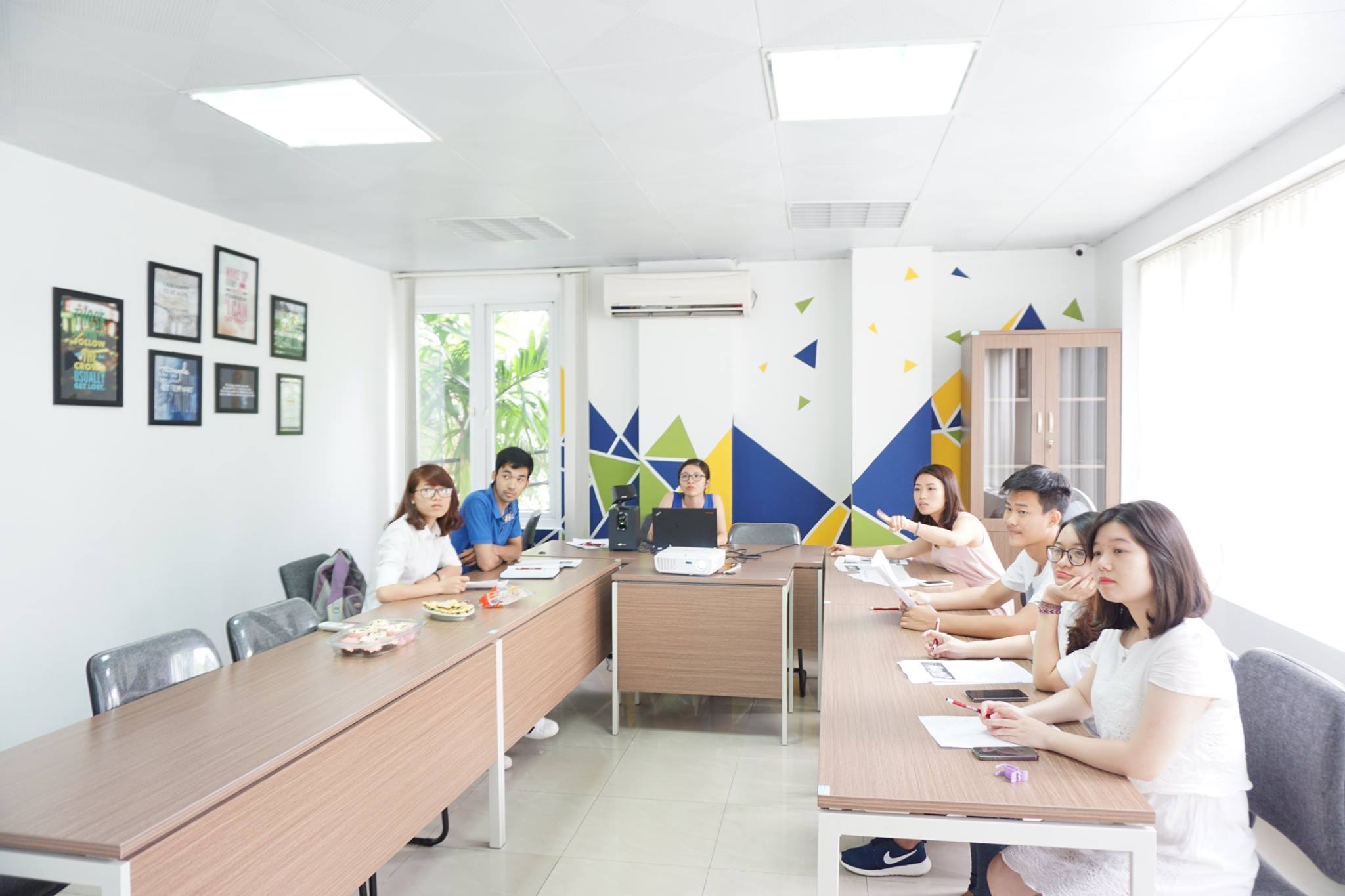 Lớp học tiếng Anh thanh thiếu niên Hè 2016
