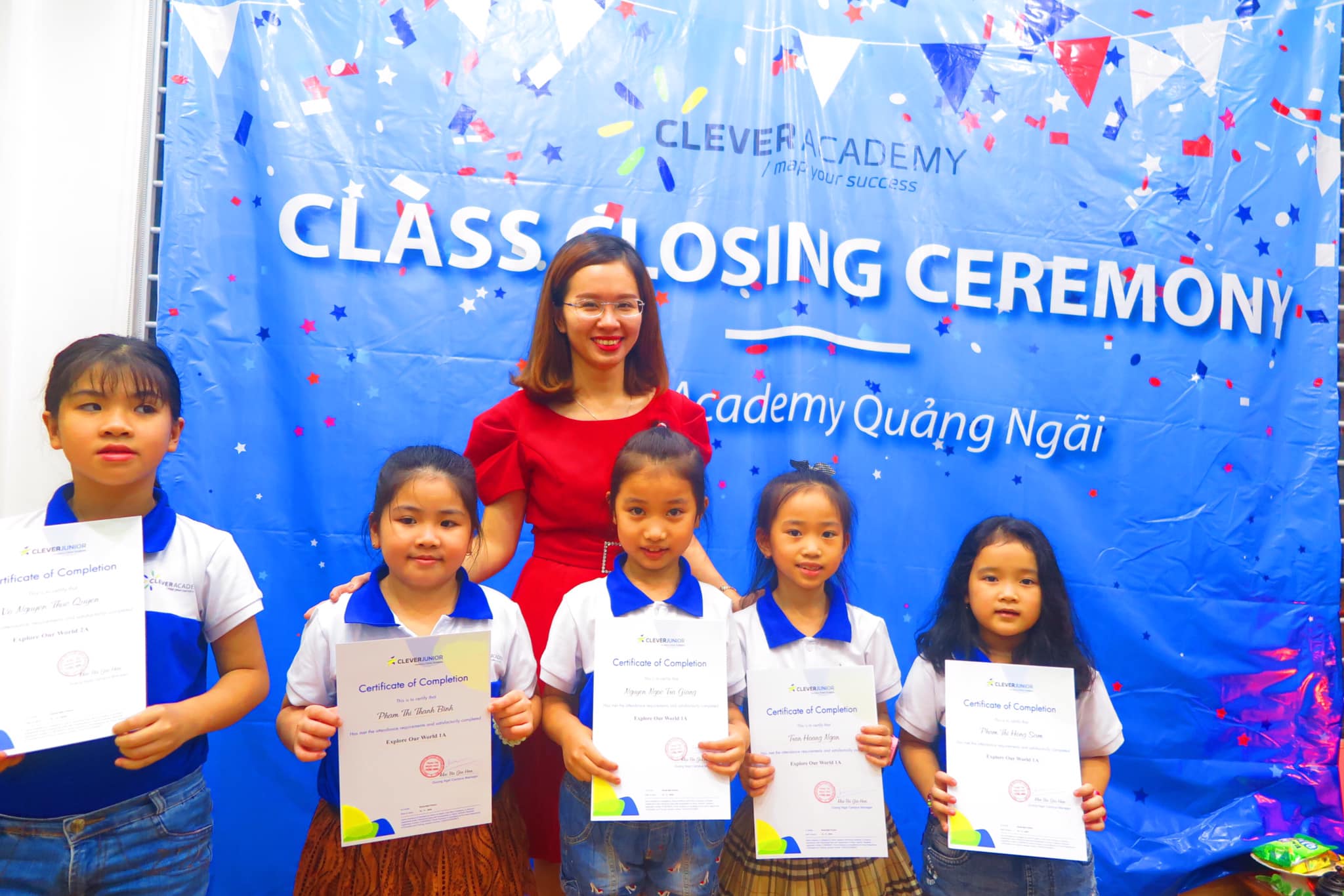 Tưng bừng Lễ Vinh Danh và Trao Chứng Chỉ Học Viên tốt nghiệp khoá 1 tại Clever Academy – Quảng Ngãi Campus